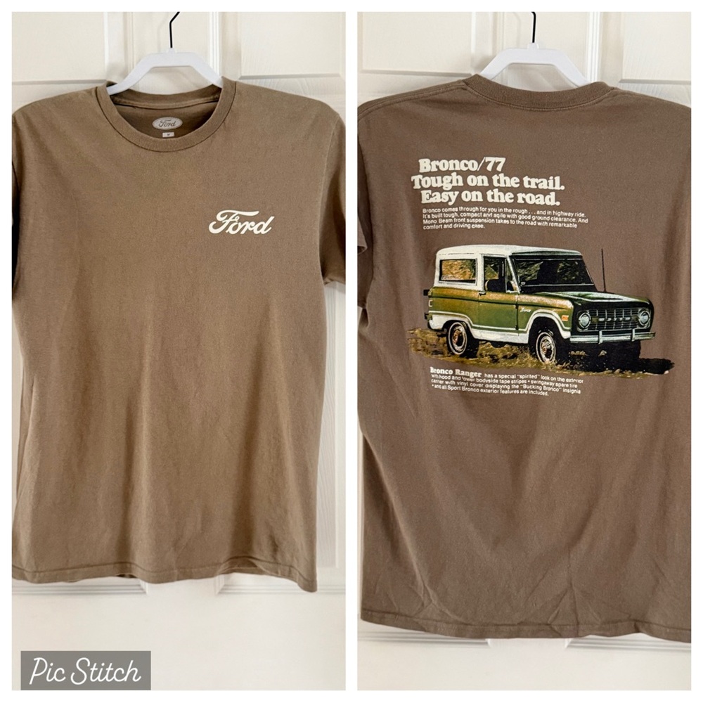 Ford‎ Bronco Graphic Tee Size M